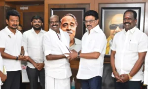 25120937-vaithilingam2